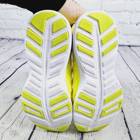 APL | Techloom Phantom lace-up athletic sneakers - Picture 9 of 11